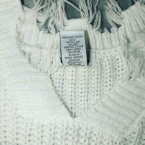 Rue21 Womens L Distressed Sweater White Striped‎ Knit Pullover Grunge Y2K - Picture 8 of 9